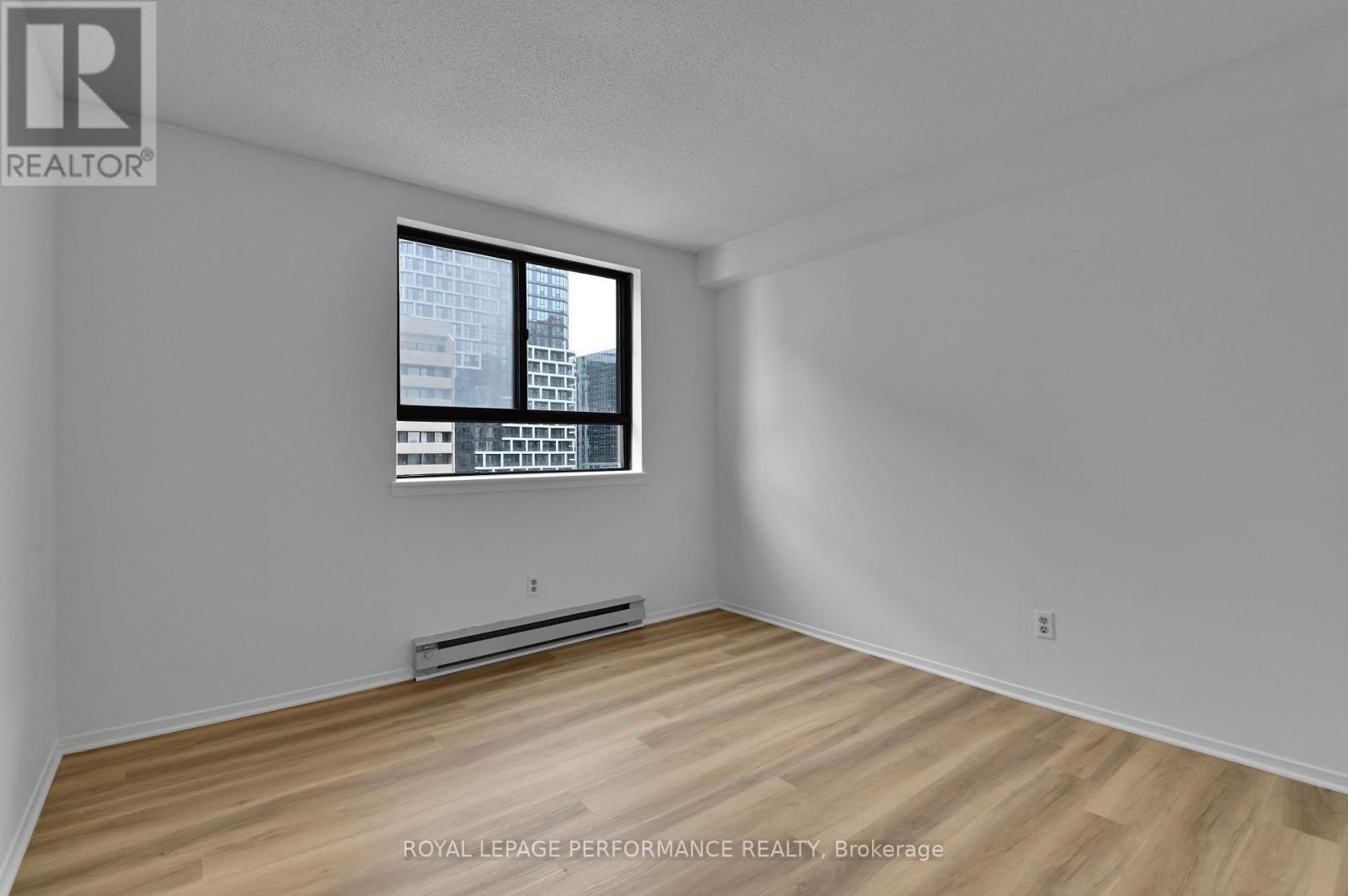 1701 - 470 Laurier Avenue W, Ottawa, ON - Indoor Photo Showing Other Room