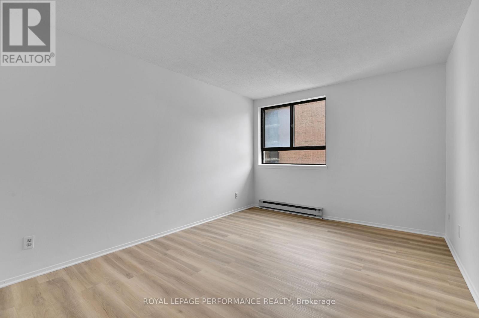 1701 - 470 Laurier Avenue W, Ottawa, ON - Indoor Photo Showing Other Room