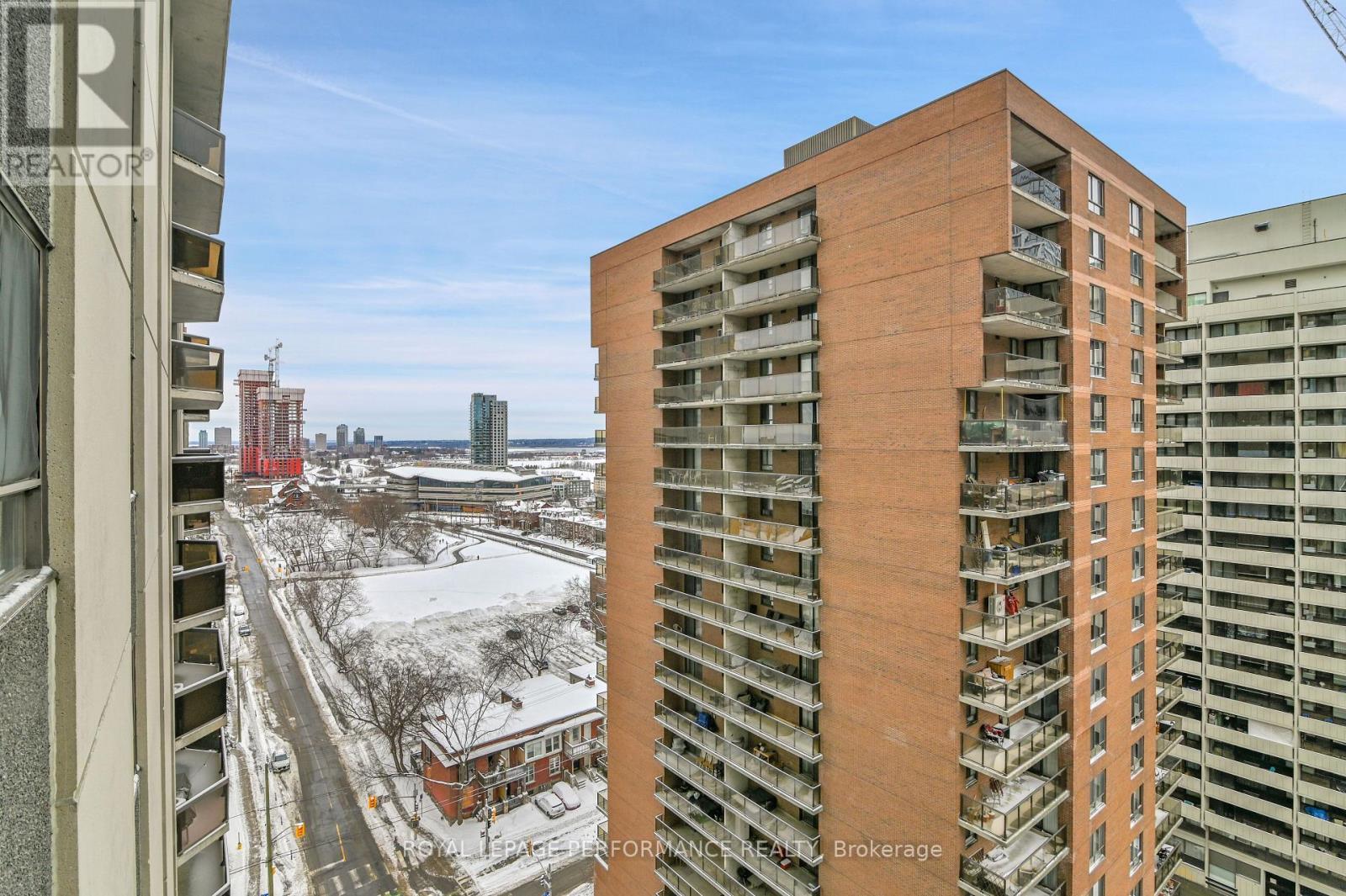 1701 - 470 Laurier Avenue W, Ottawa, ON - Outdoor With Balcony With Facade