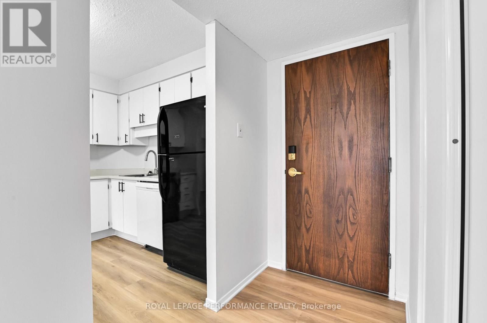 1701 - 470 Laurier Avenue W, Ottawa, ON - Indoor Photo Showing Other Room