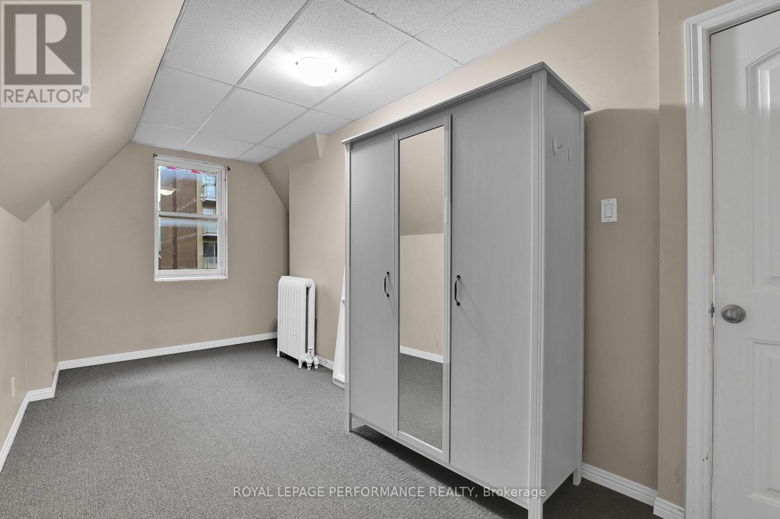 200 Metcalfe Street, Ottawa, ON