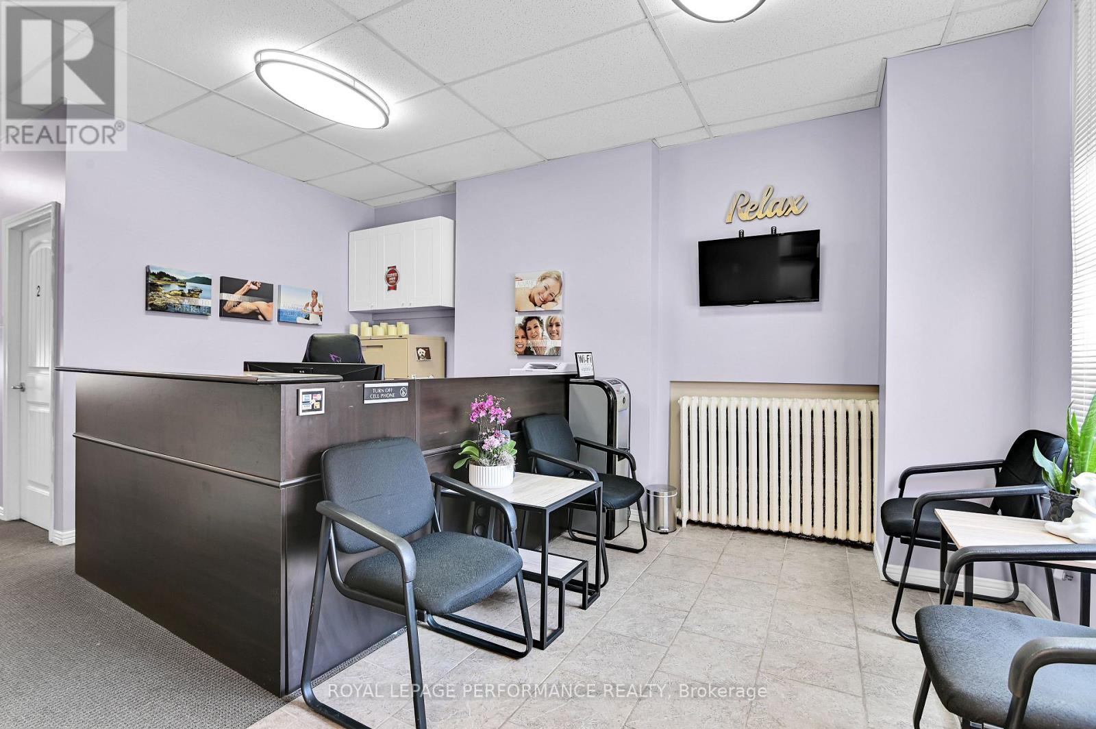 200 Metcalfe Street, Ottawa, ON