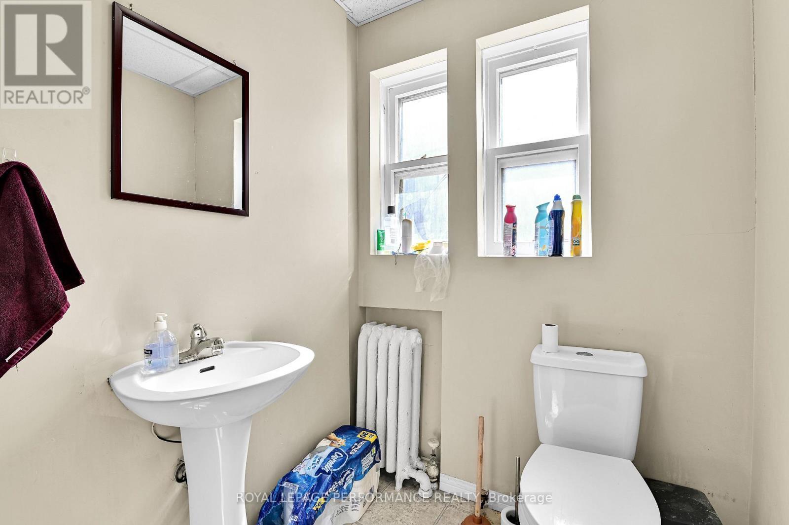 200 Metcalfe Street, Ottawa, ON