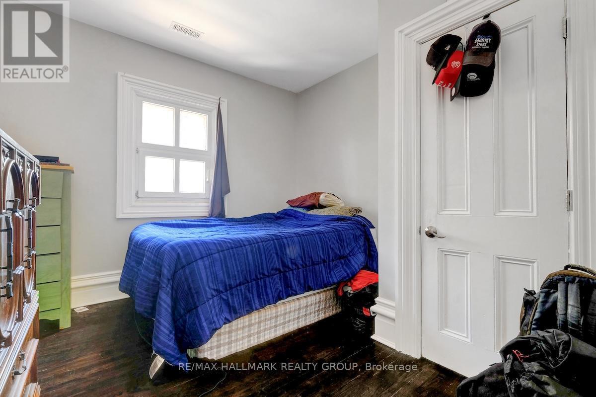460 Wilbrod Street, Ottawa, ON - Indoor Photo Showing Bedroom