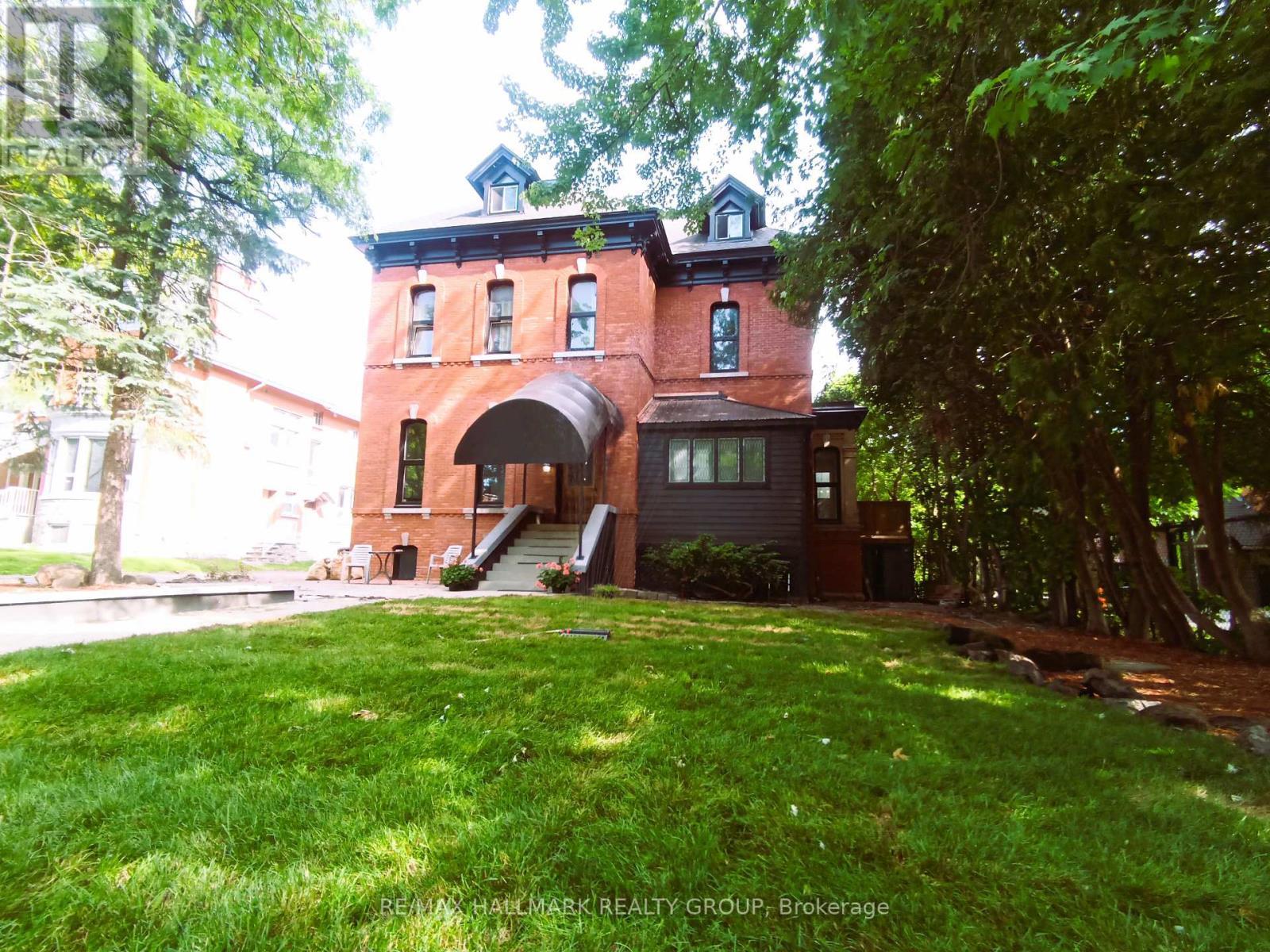460 Wilbrod Street, Ottawa, ON