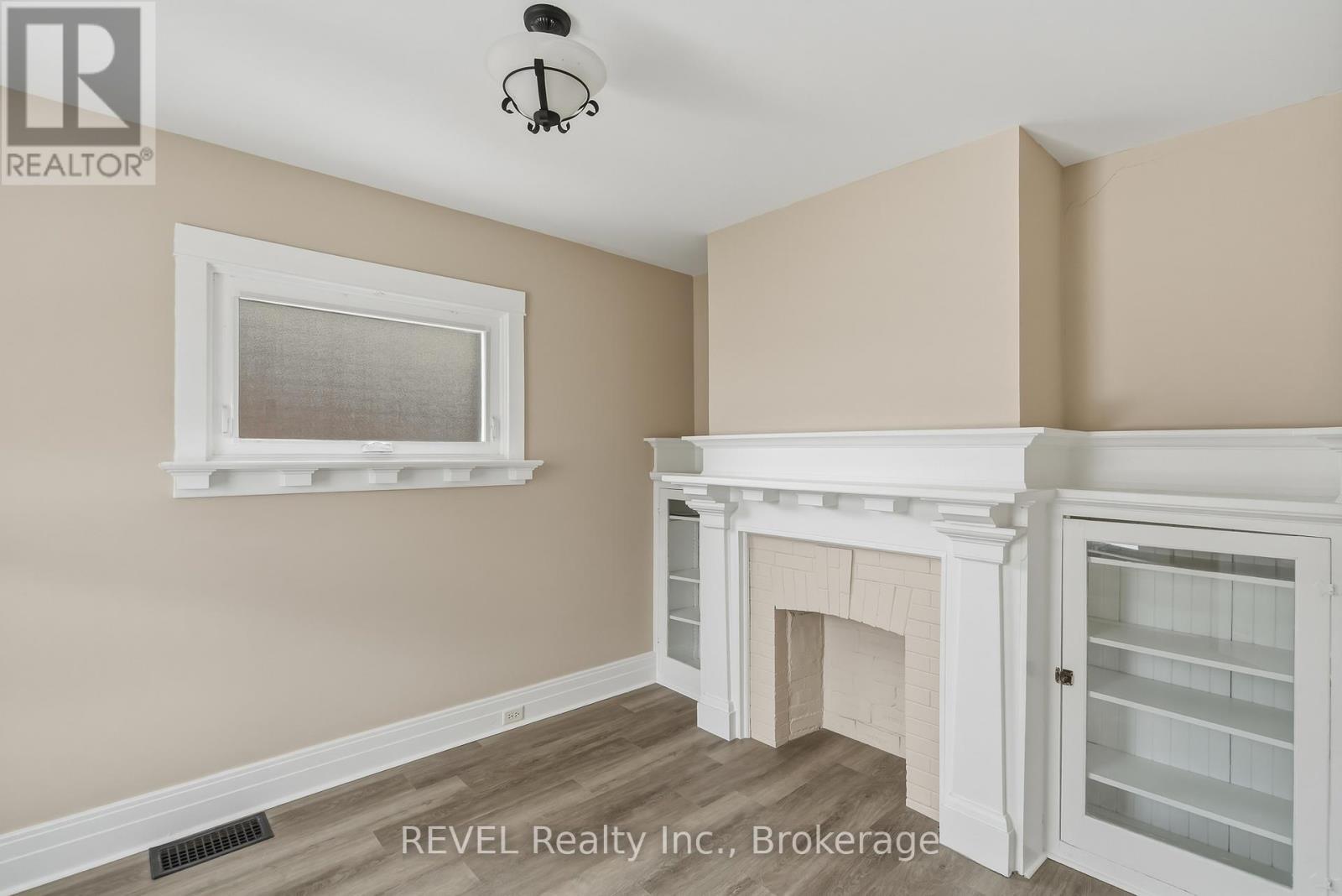 184 Queenston Street, St. Catharines (E. Chester), ON - Indoor Photo Showing Other Room