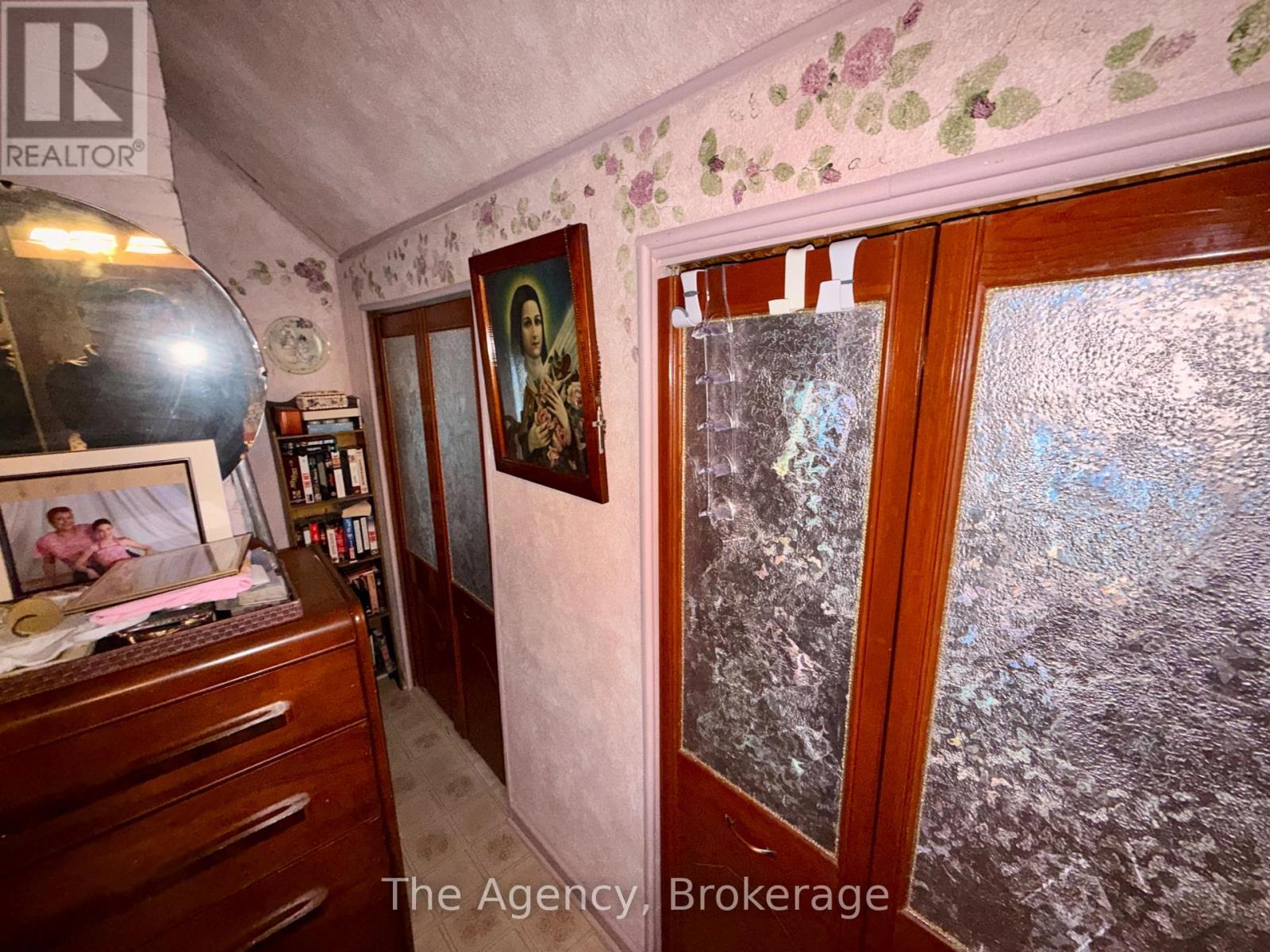 484 East Main Street, Welland (Welland Downtown), ON - Indoor Photo Showing Other Room