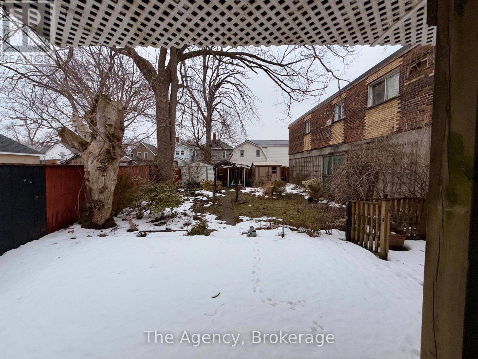 484 East Main Street, Welland (Welland Downtown), ON - Outdoor