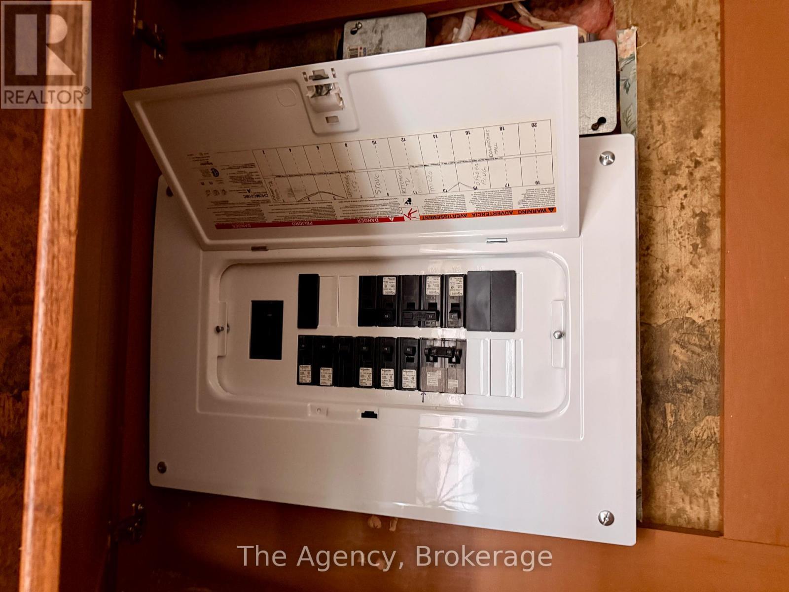 484 East Main Street, Welland (Welland Downtown), ON - Photo Showing Other Room