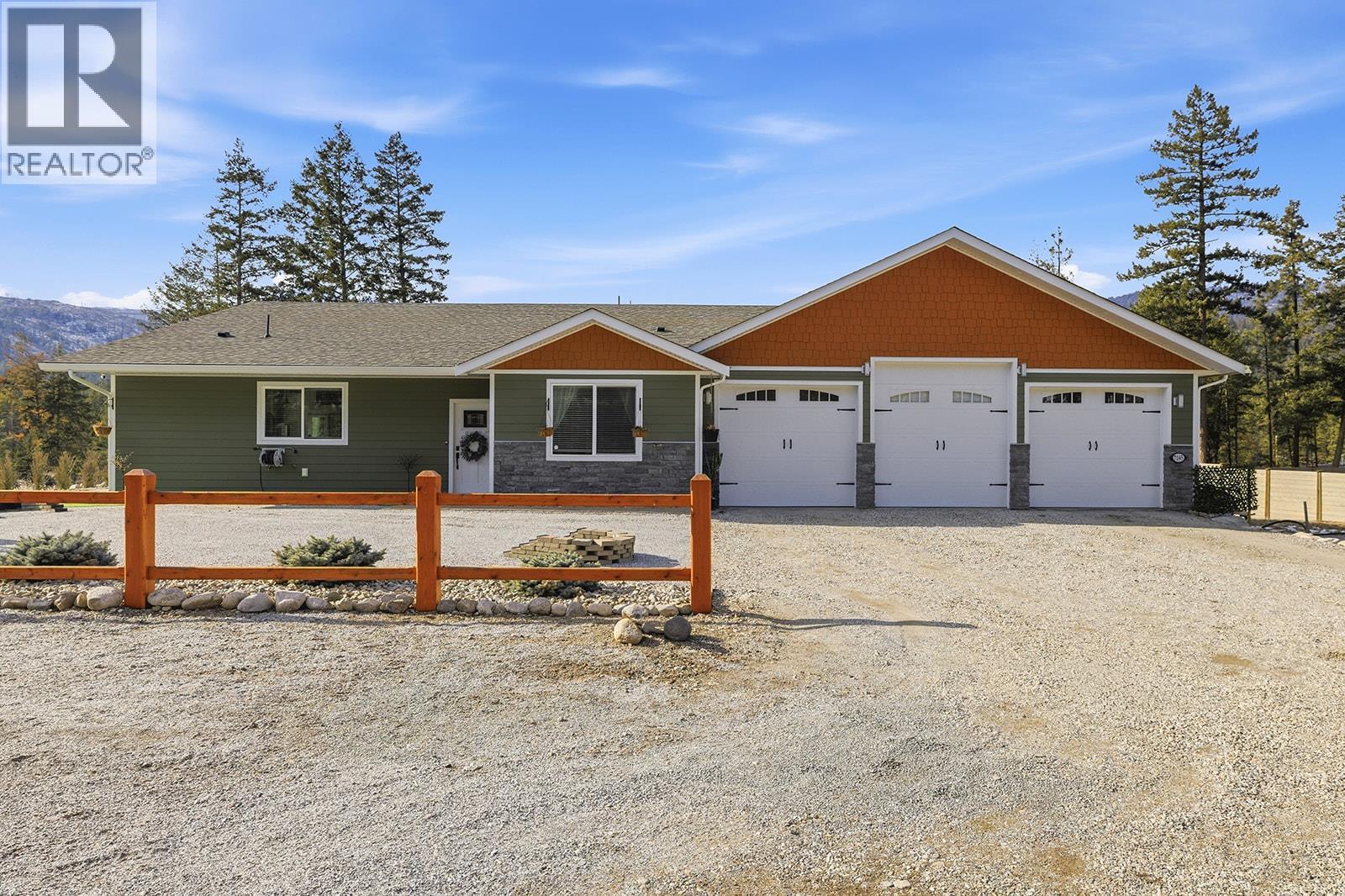 7145 Dunwaters Road, Kelowna, BC - Outdoor