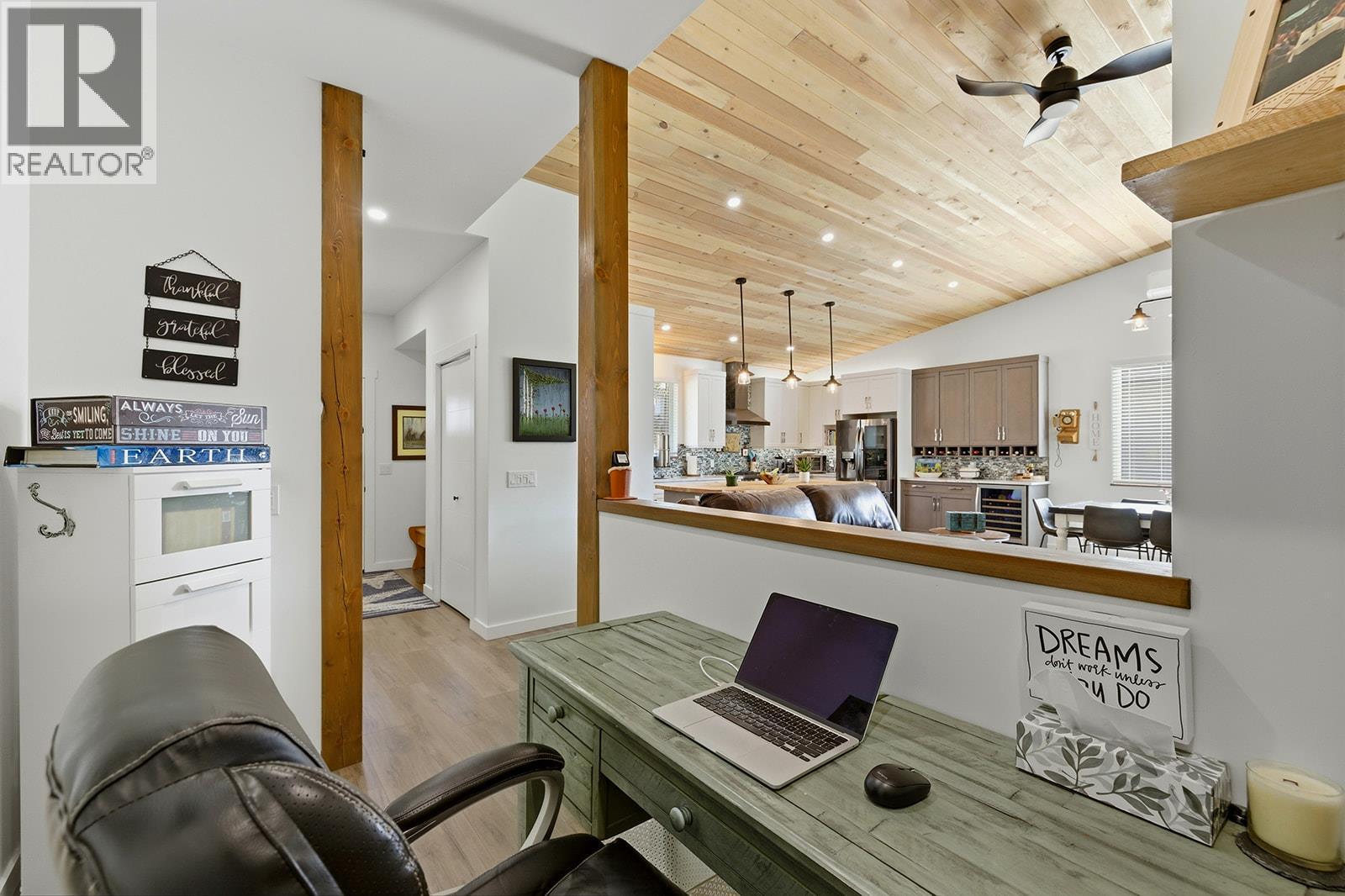 7145 Dunwaters Road, Kelowna, BC - Indoor Photo Showing Other Room