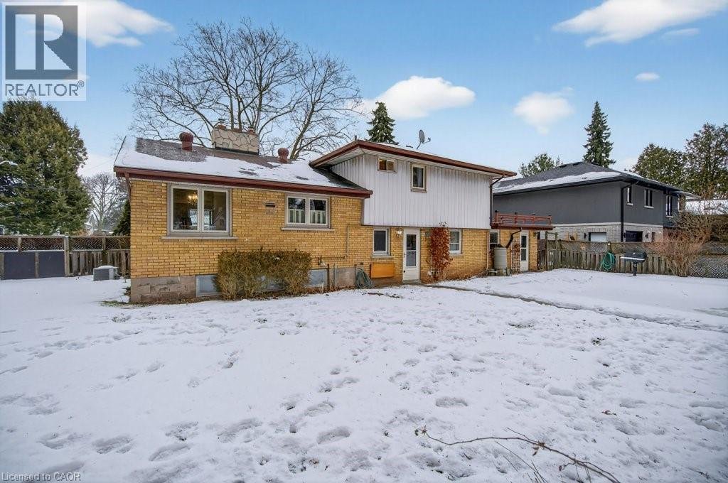 324 Woodworth Drive W, Ancaster, ON - Outdoor