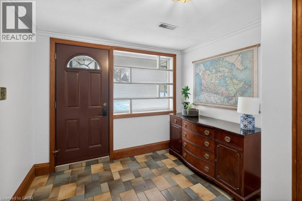 324 Woodworth Drive W, Ancaster, ON - Indoor Photo Showing Other Room