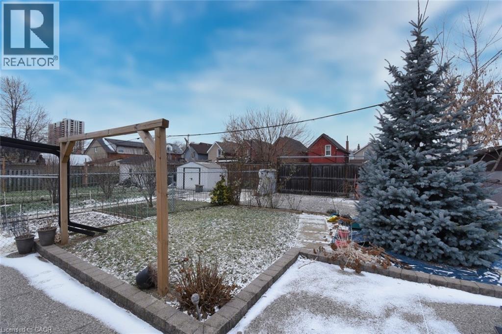 113 Steven Street, Hamilton, ON - Outdoor