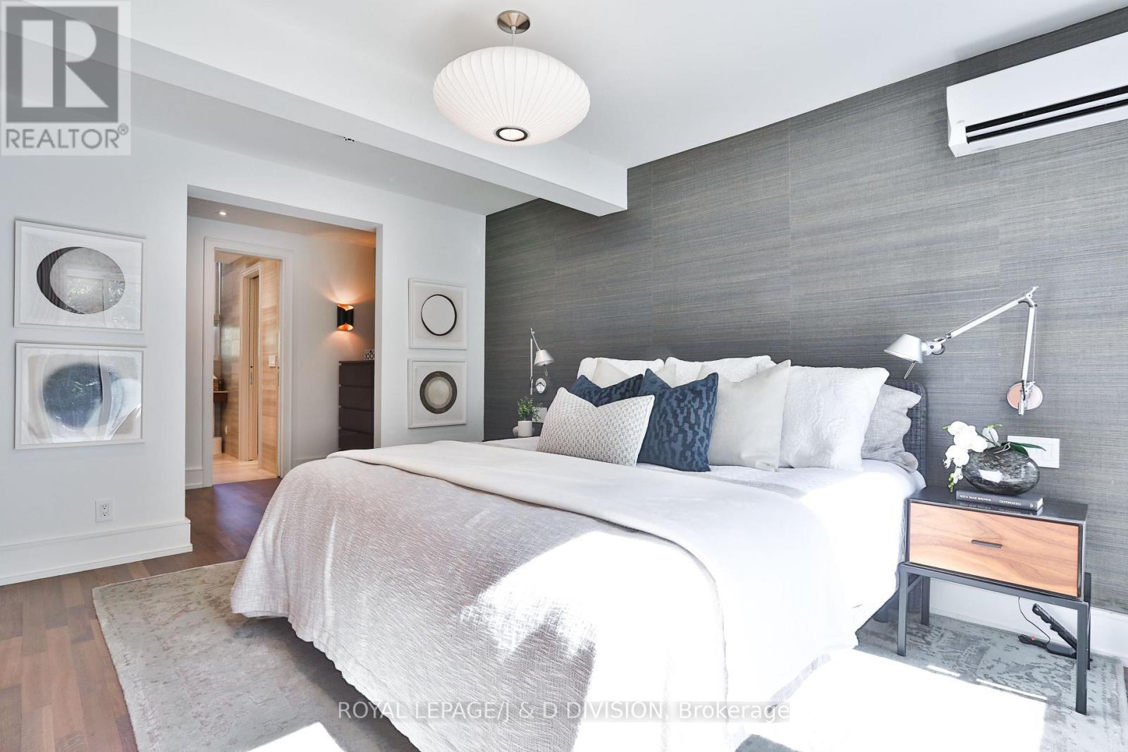 Primary bedroom suite - 69 Sullivan Street, Toronto, ON - Indoor Photo Showing Bedroom