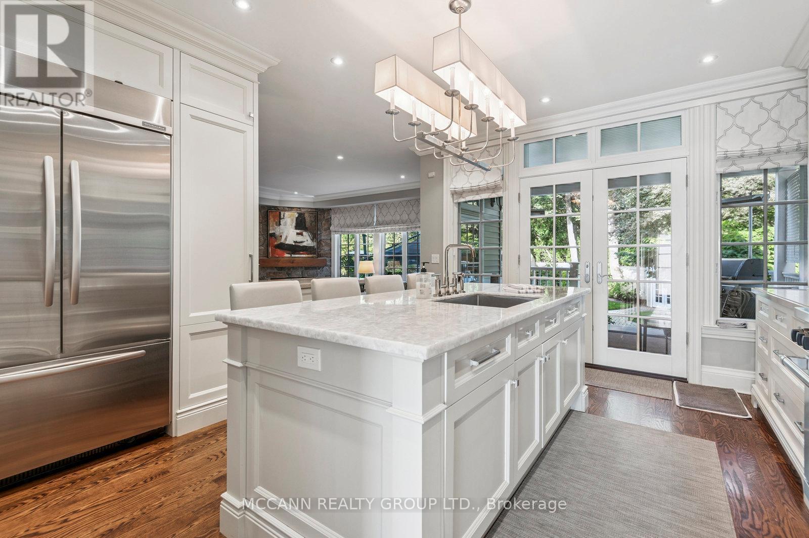 45 Lascelles Boulevard, Toronto, ON - Indoor Photo Showing Kitchen With Upgraded Kitchen