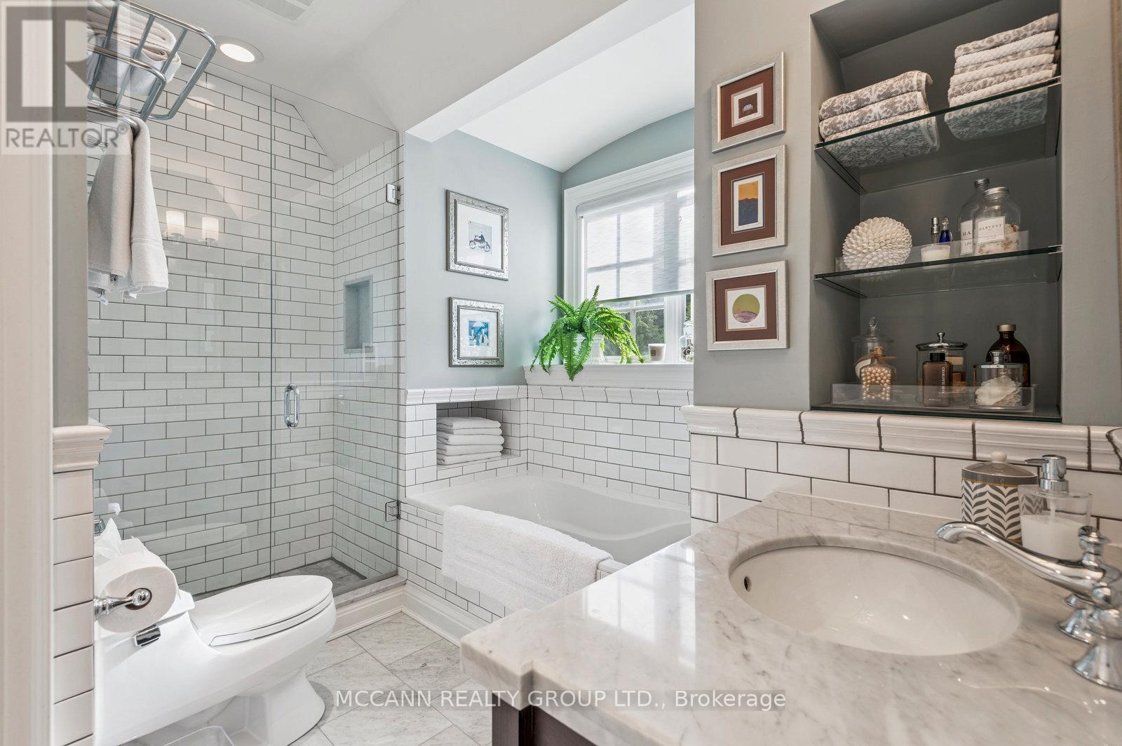 45 Lascelles Boulevard, Toronto, ON - Indoor Photo Showing Bathroom