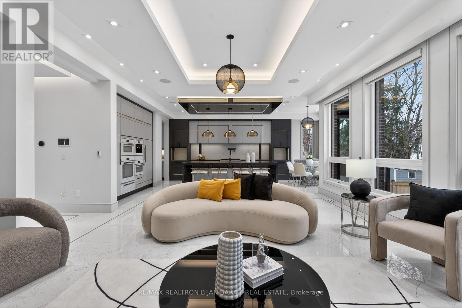 164 Norton Avenue, Toronto, ON - Indoor