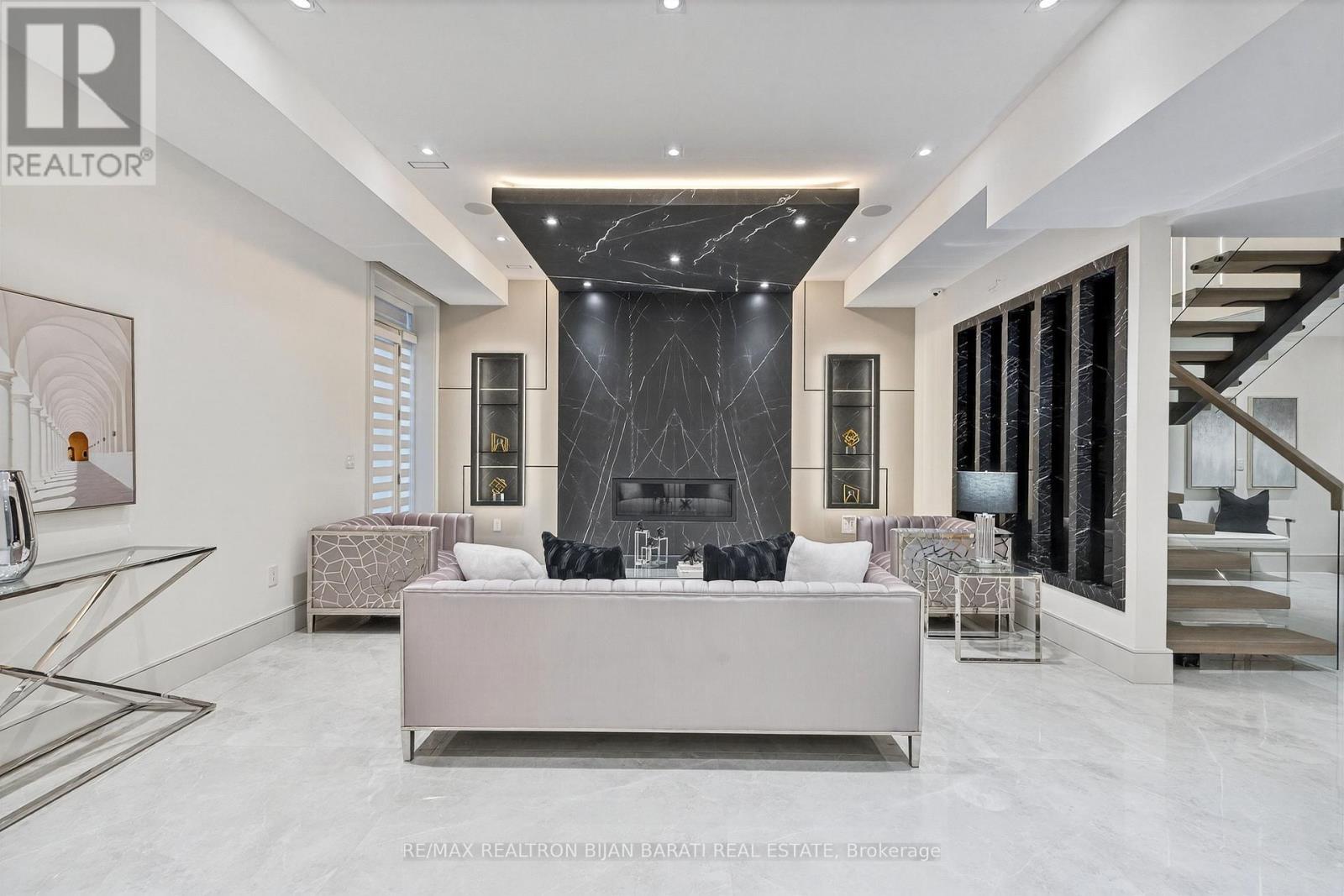 164 Norton Avenue, Toronto, ON - Indoor Photo Showing Other Room