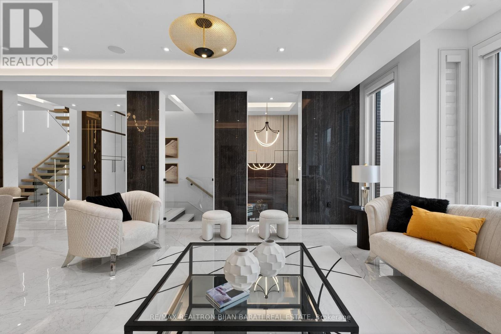 164 Norton Avenue, Toronto, ON - Indoor