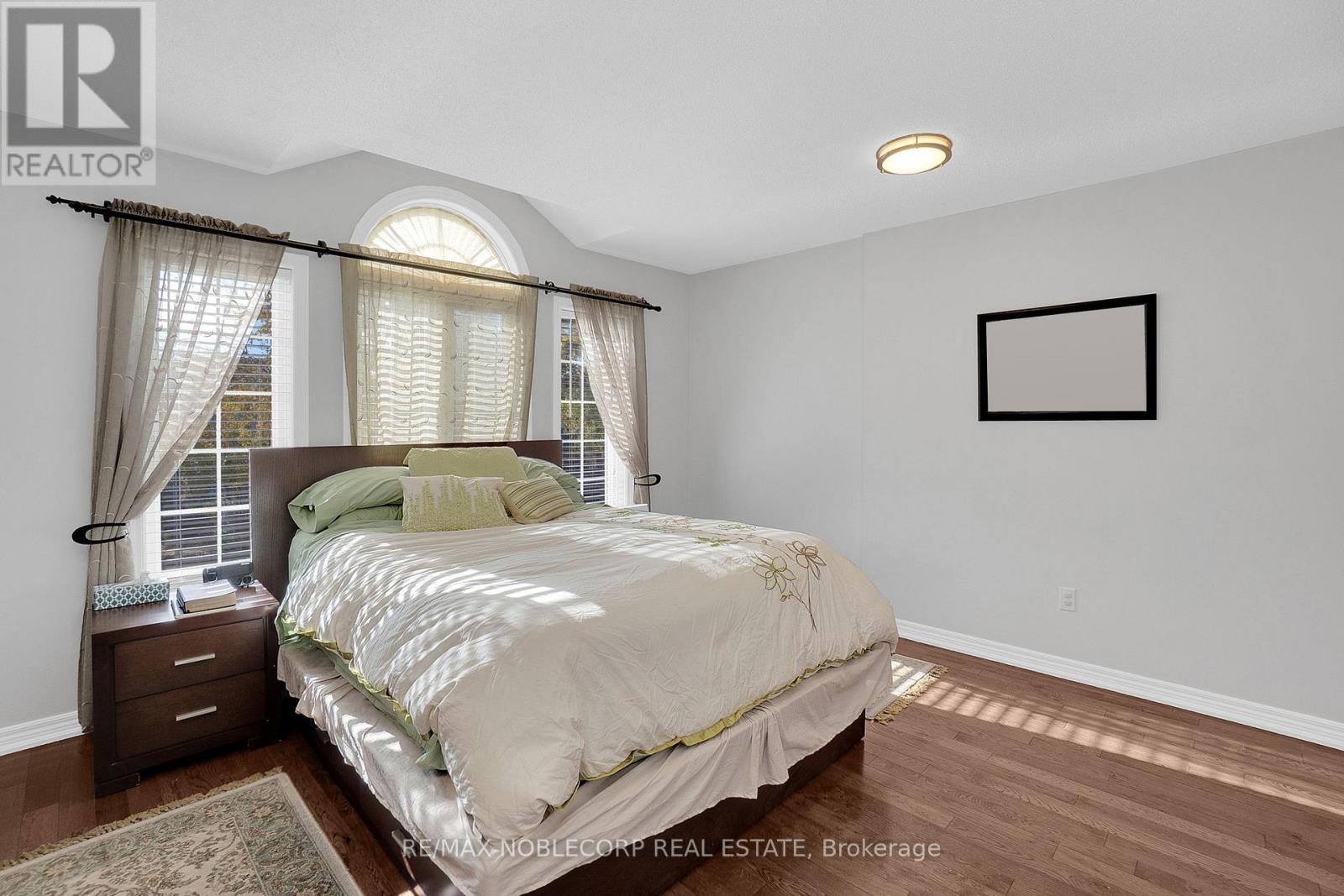 92 Water Garden Lane, Vaughan, ON - Indoor Photo Showing Bedroom