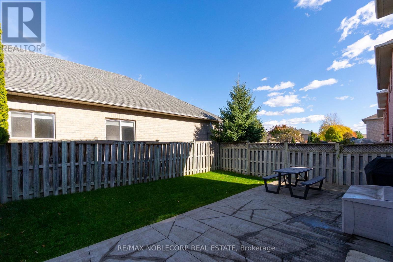 92 Water Garden Lane, Vaughan, ON - Outdoor