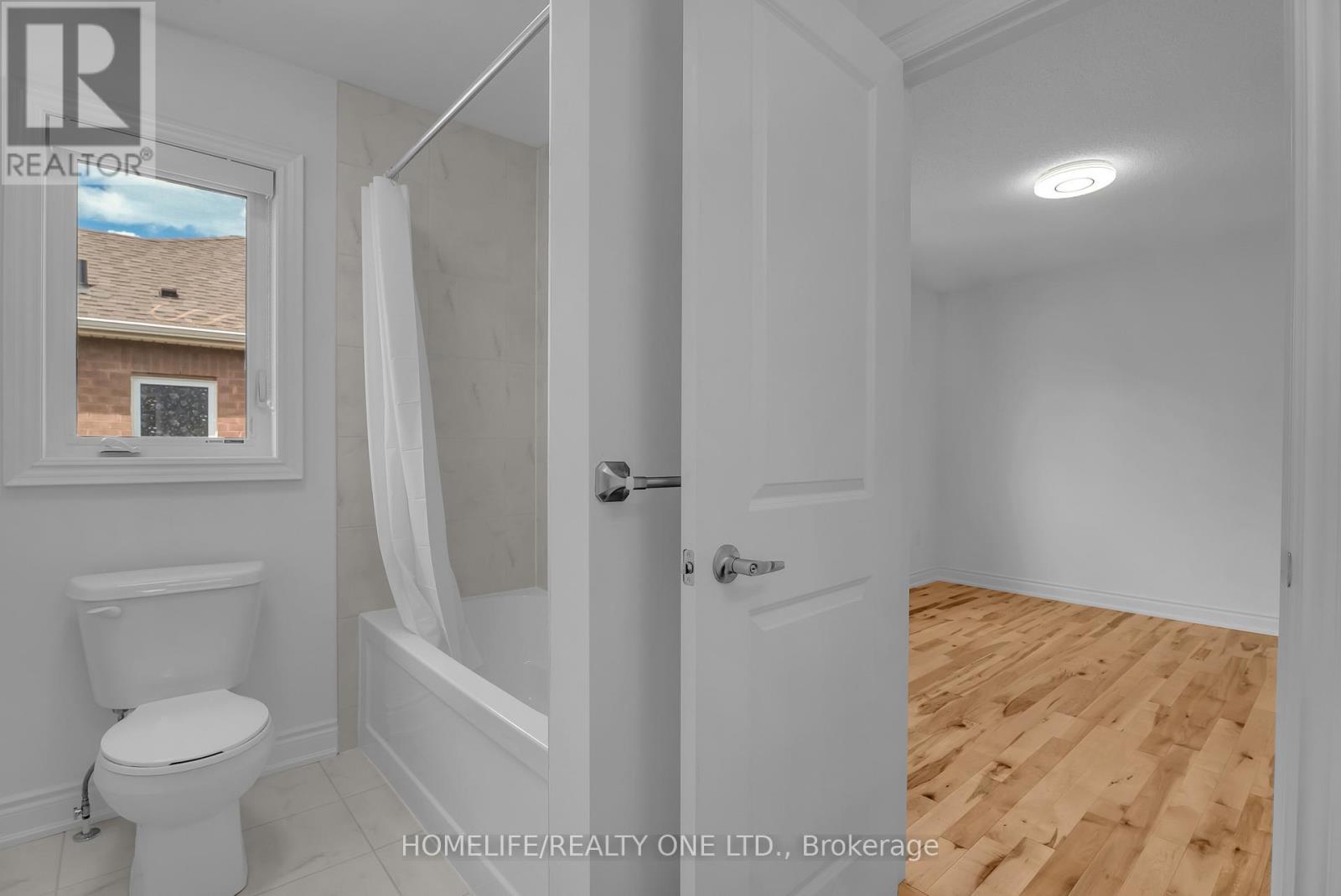 47 Autumn Drive, Wasaga Beach, ON - Indoor Photo Showing Bathroom
