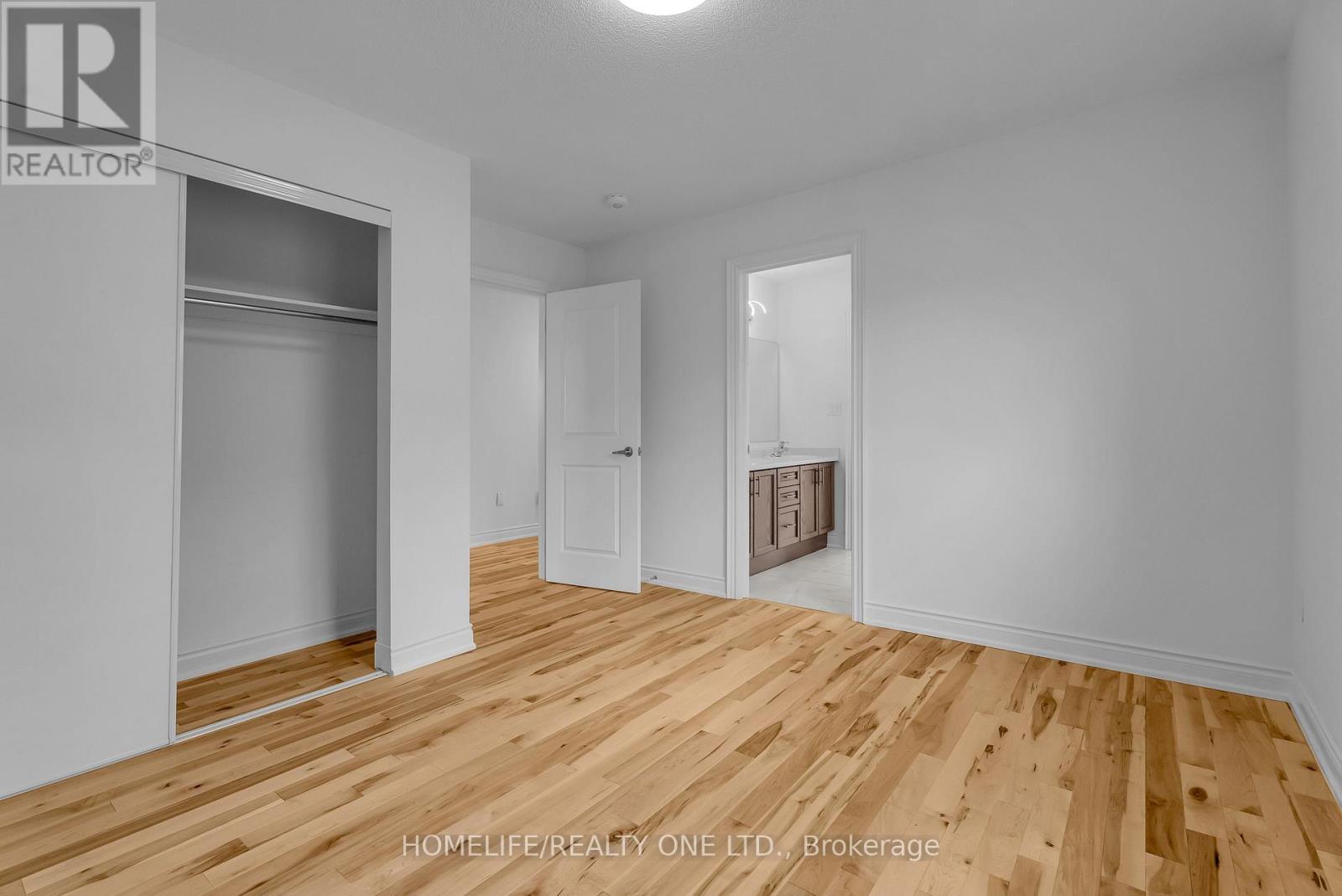 47 Autumn Drive, Wasaga Beach, ON - Indoor Photo Showing Other Room