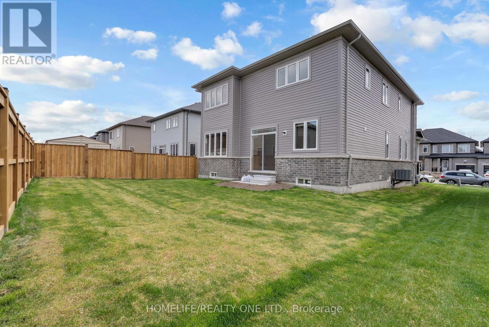 47 Autumn Drive, Wasaga Beach, ON - Outdoor