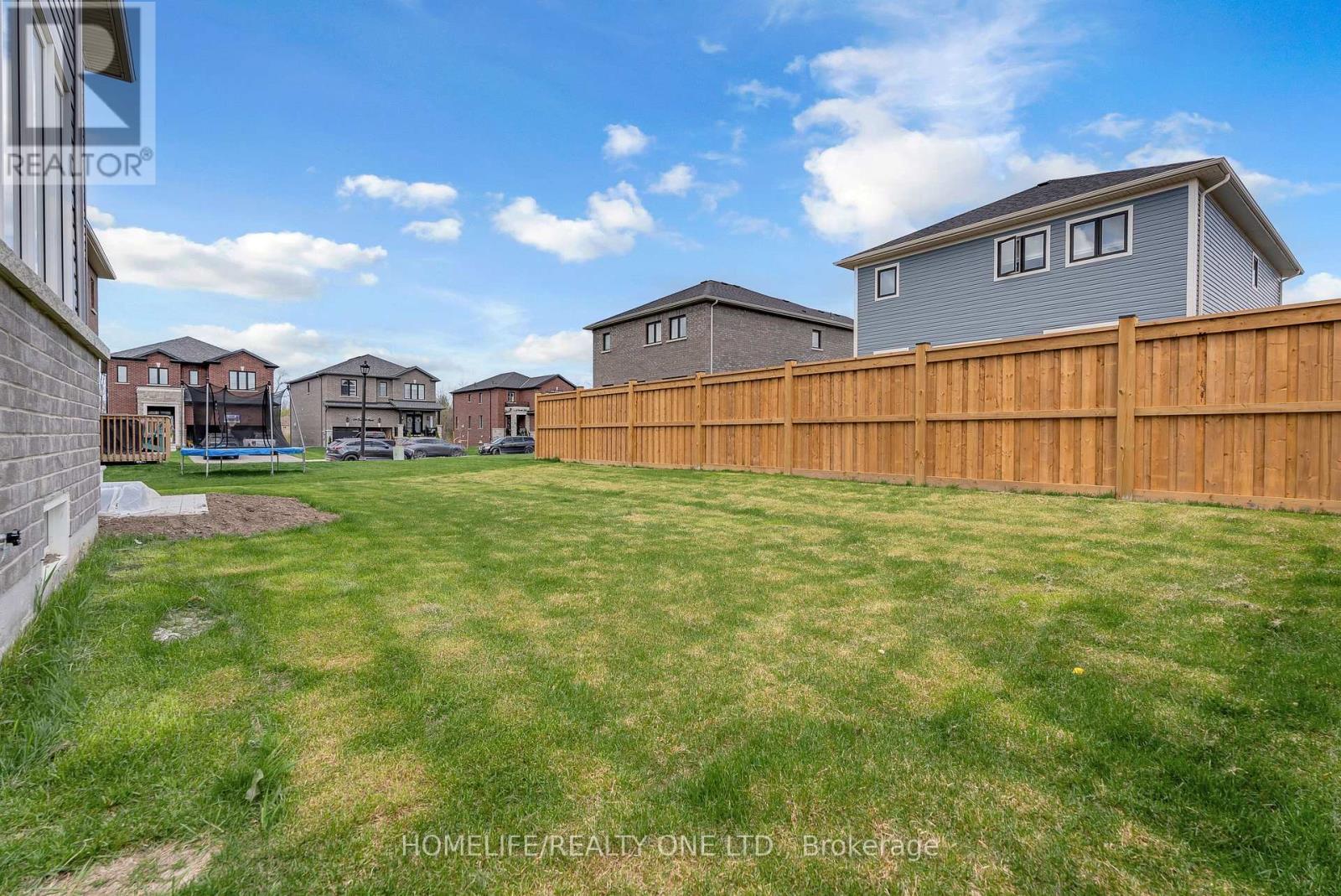 47 Autumn Drive, Wasaga Beach, ON - Outdoor