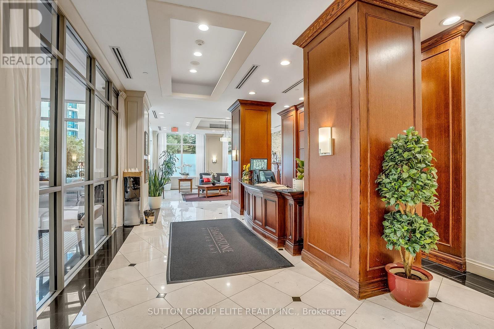 401 - 3 Marine Parade Drive, Toronto, ON - Indoor Photo Showing Other Room