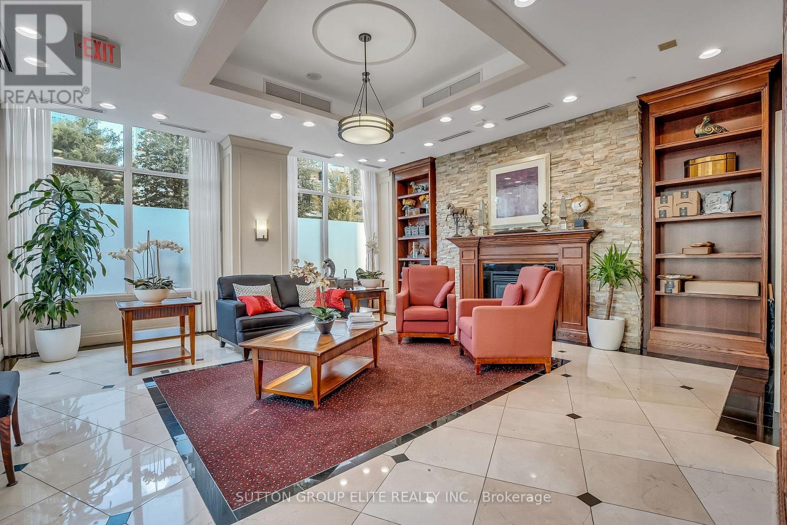 401 - 3 Marine Parade Drive, Toronto, ON - Indoor With Fireplace