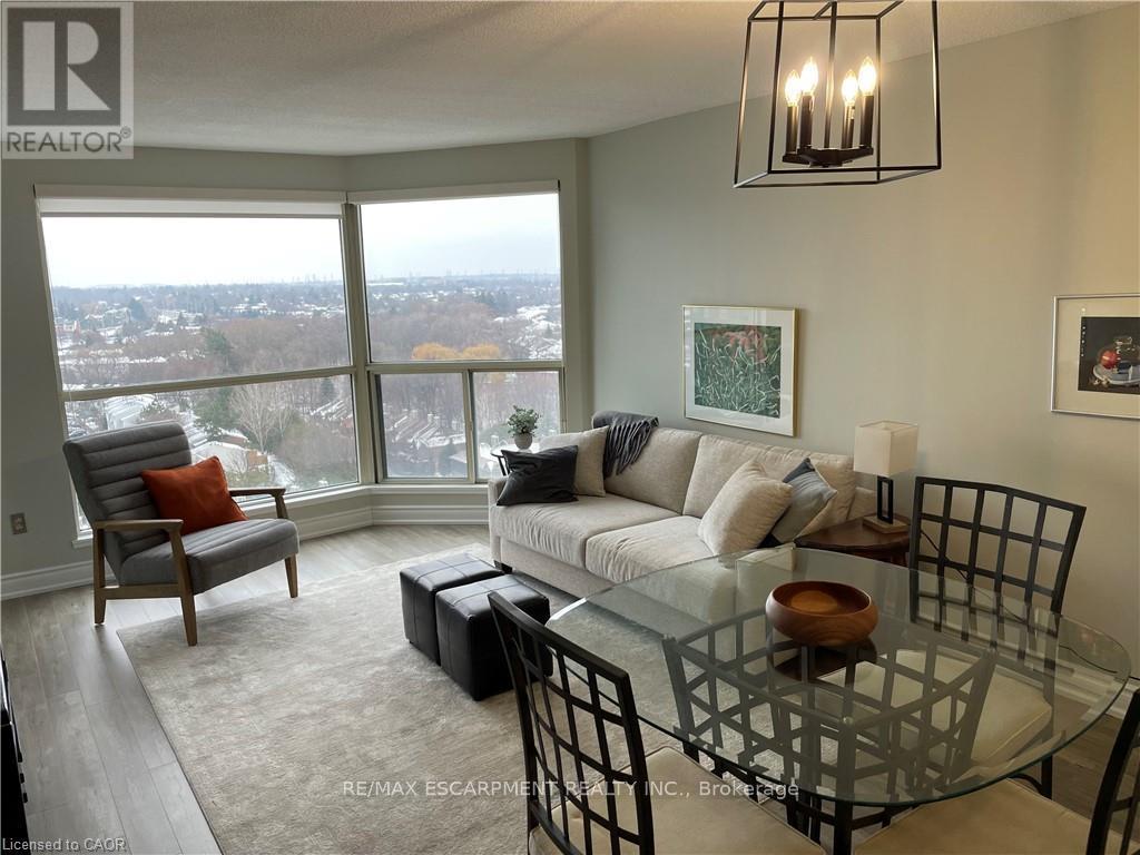 1508 - 2155 Burnhamthorpe Road W, Mississauga, ON - Indoor Photo Showing Living Room