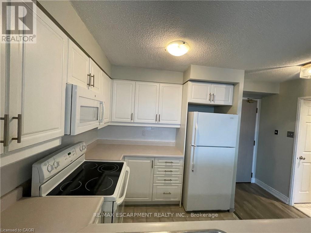 1508 - 2155 Burnhamthorpe Road W, Mississauga, ON - Indoor Photo Showing Kitchen