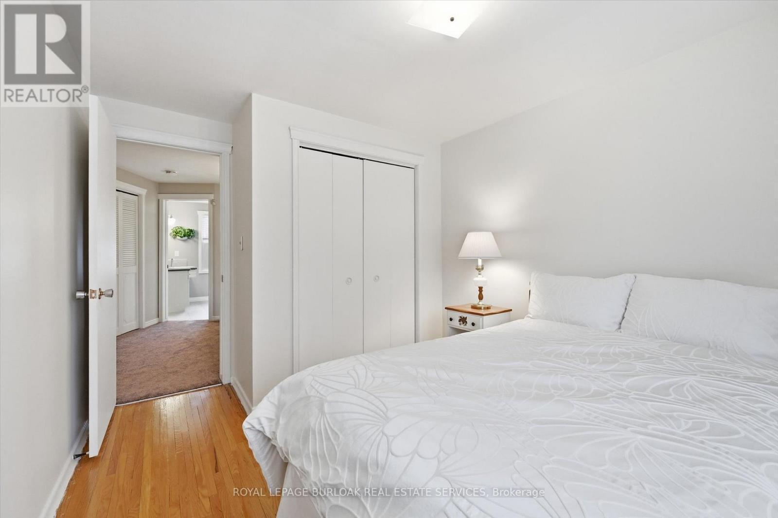 311 Glen Afton Drive, Burlington, ON - Indoor Photo Showing Bedroom
