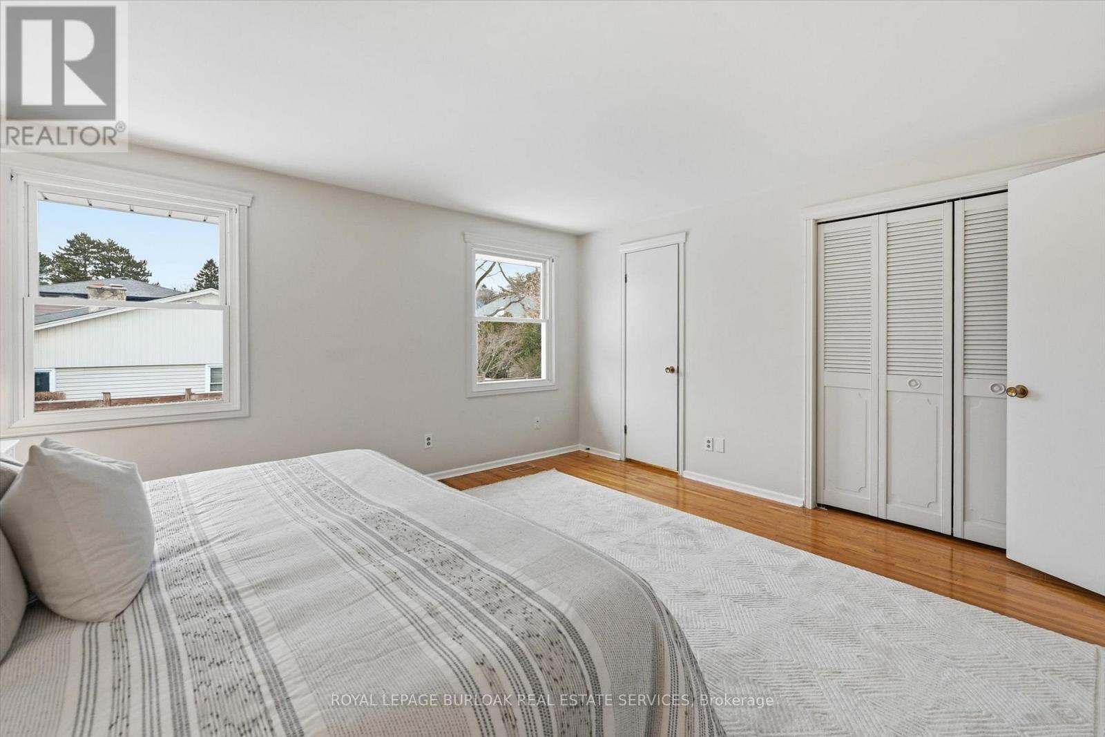 311 Glen Afton Drive, Burlington, ON - Indoor Photo Showing Bedroom
