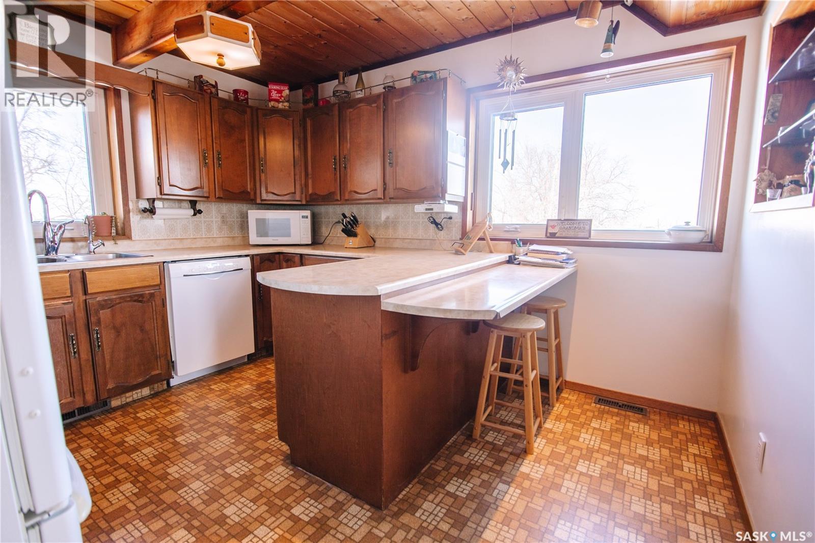 Mccoy Acreage, Dufferin Rm No. 190, SK - Indoor Photo Showing Kitchen With Double Sink