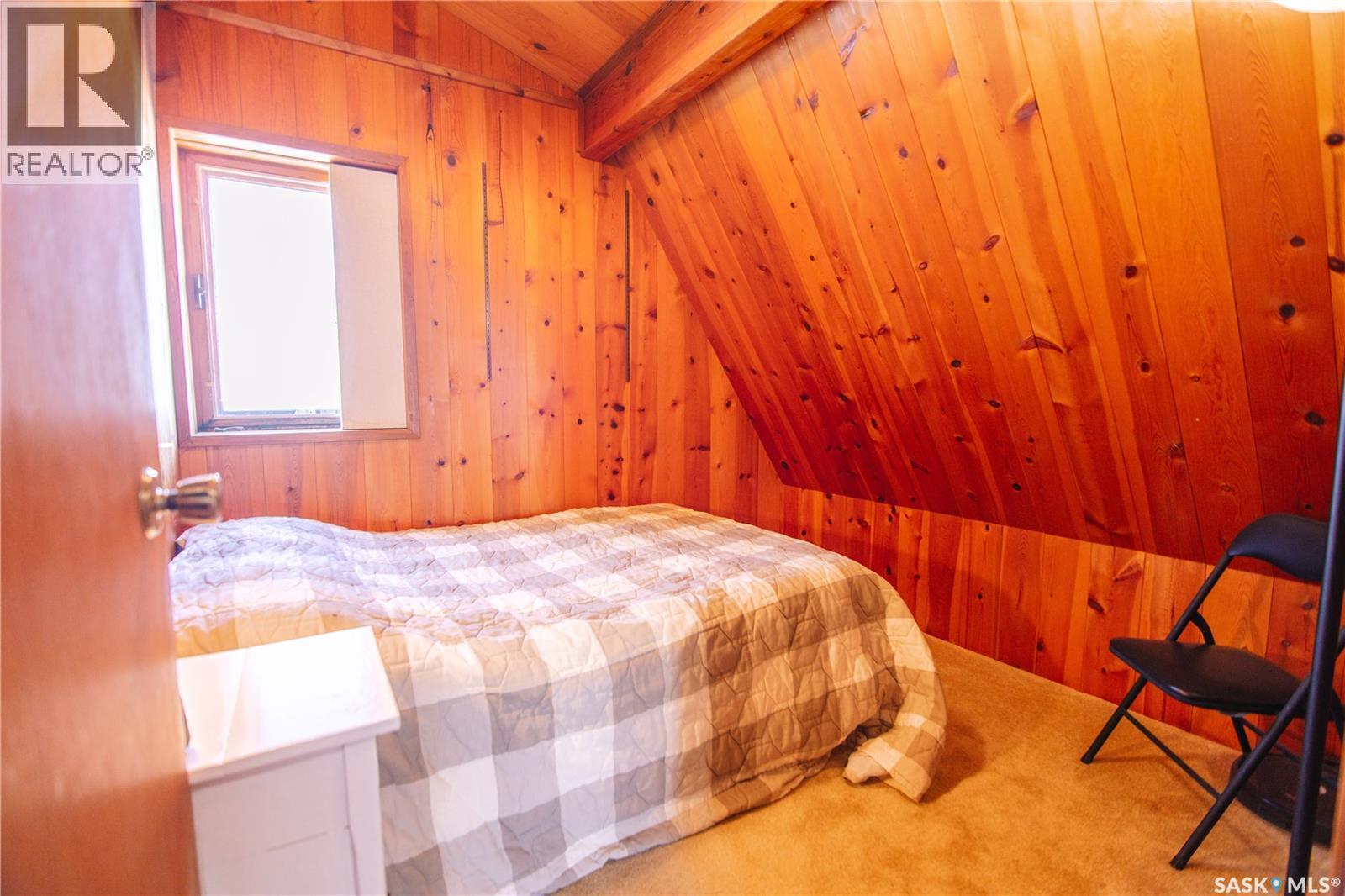 Mccoy Acreage, Dufferin Rm No. 190, SK - Indoor Photo Showing Bedroom