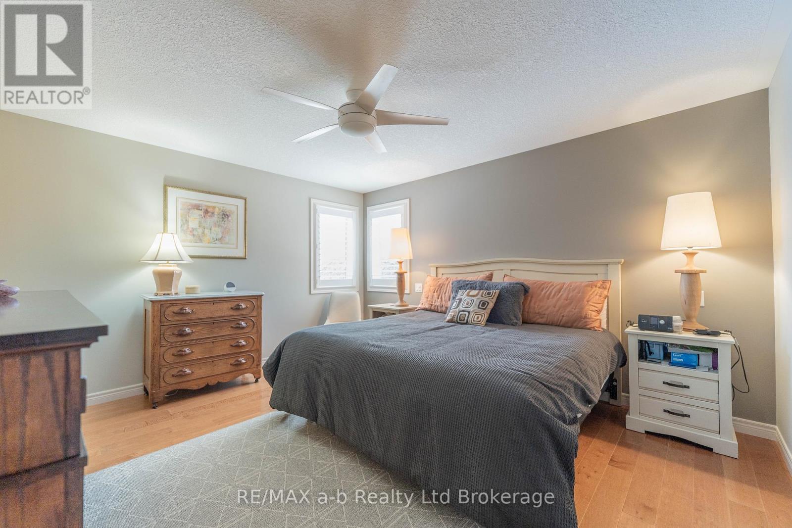11 Hollier Drive, Tillsonburg, ON - Indoor Photo Showing Bedroom
