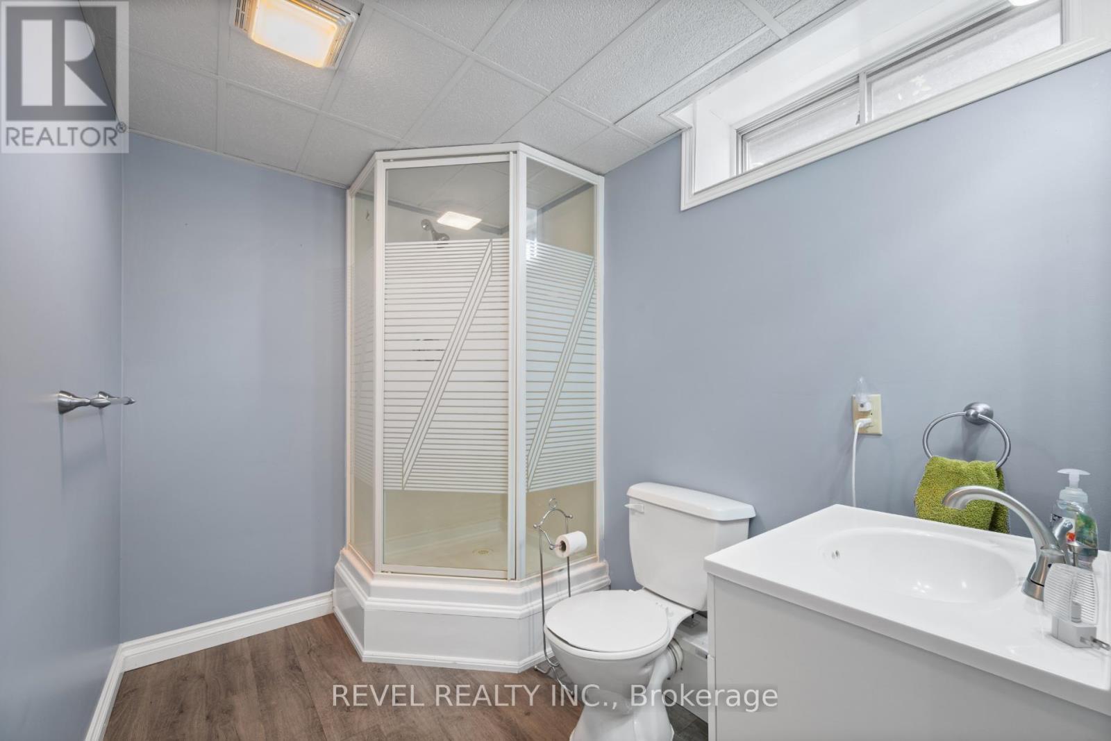 895203 Oxford 3, Blandford-Blenheim, ON - Indoor Photo Showing Bathroom