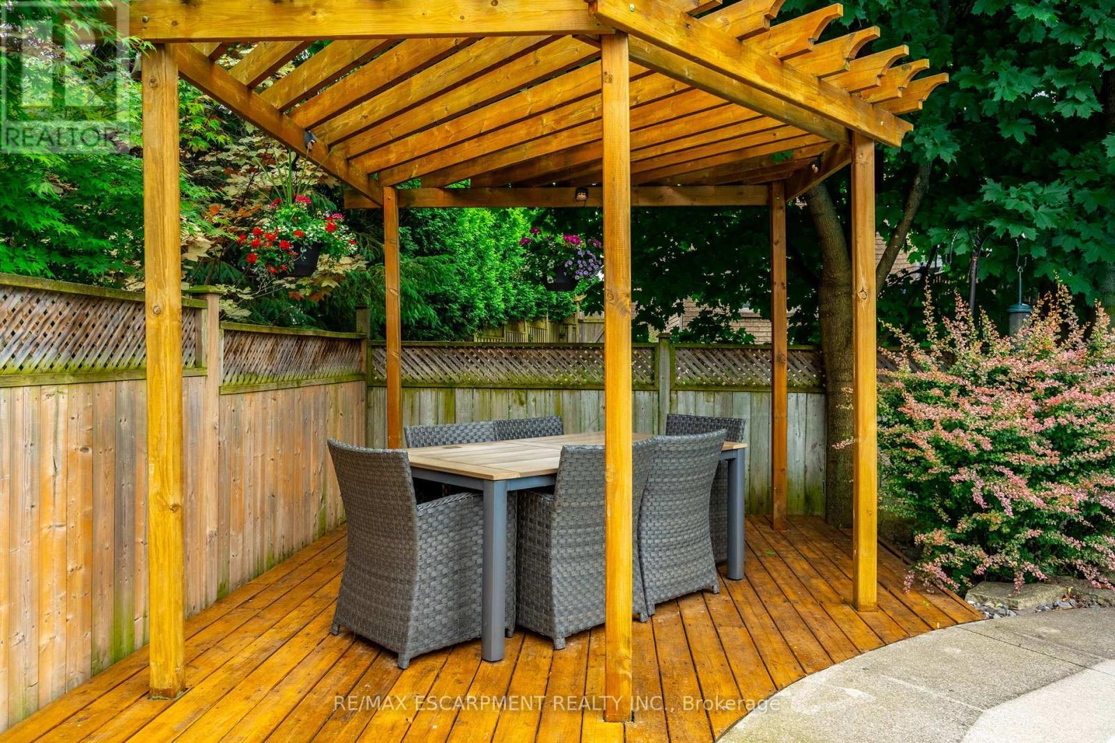 7 Volterra Court, Hamilton, ON - Outdoor With Deck Patio Veranda With Exterior