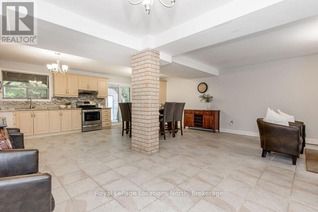 3 51St Street, Wasaga Beach, ON - Indoor