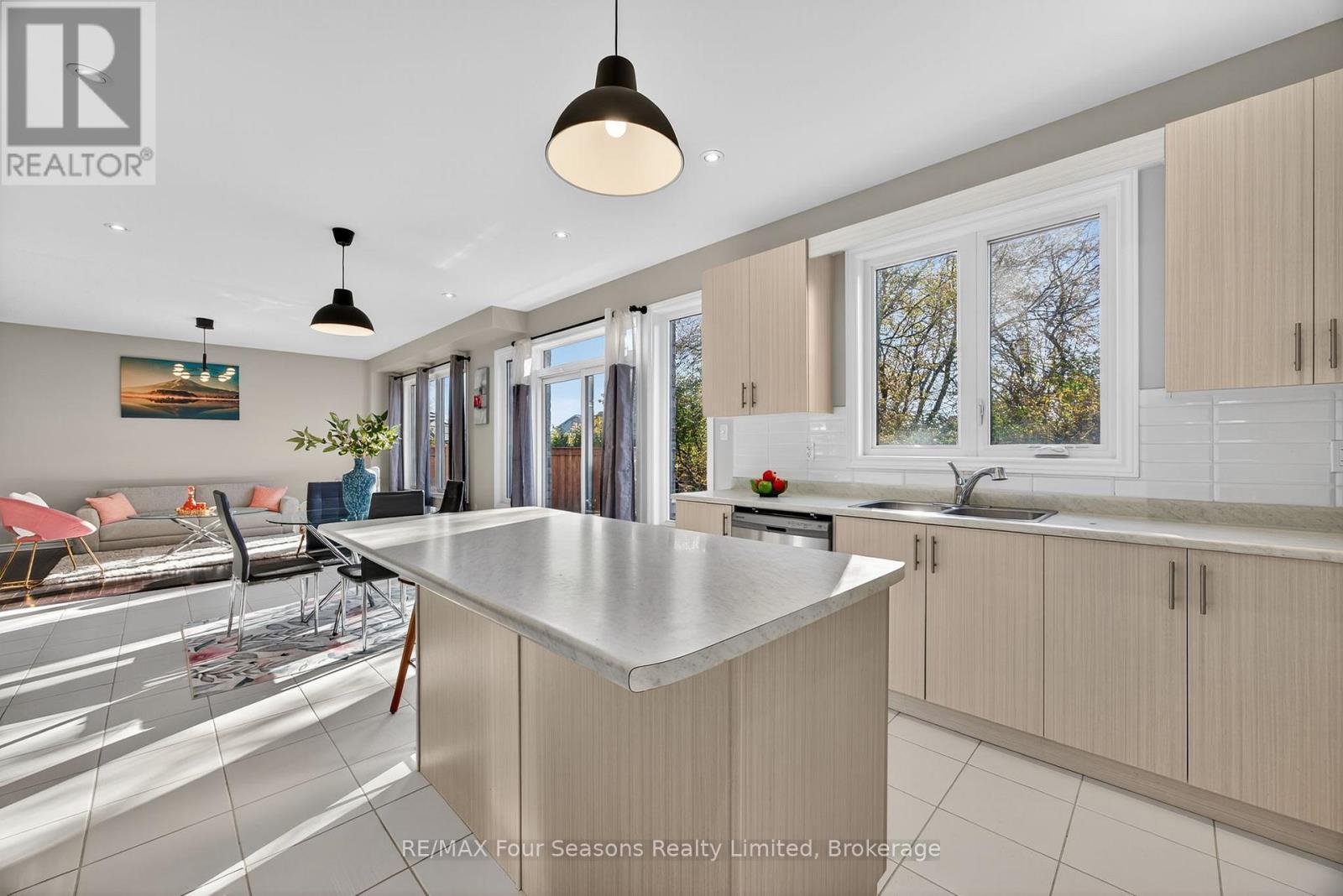 62 Kirby Avenue, Collingwood, ON - Indoor Photo Showing Kitchen
