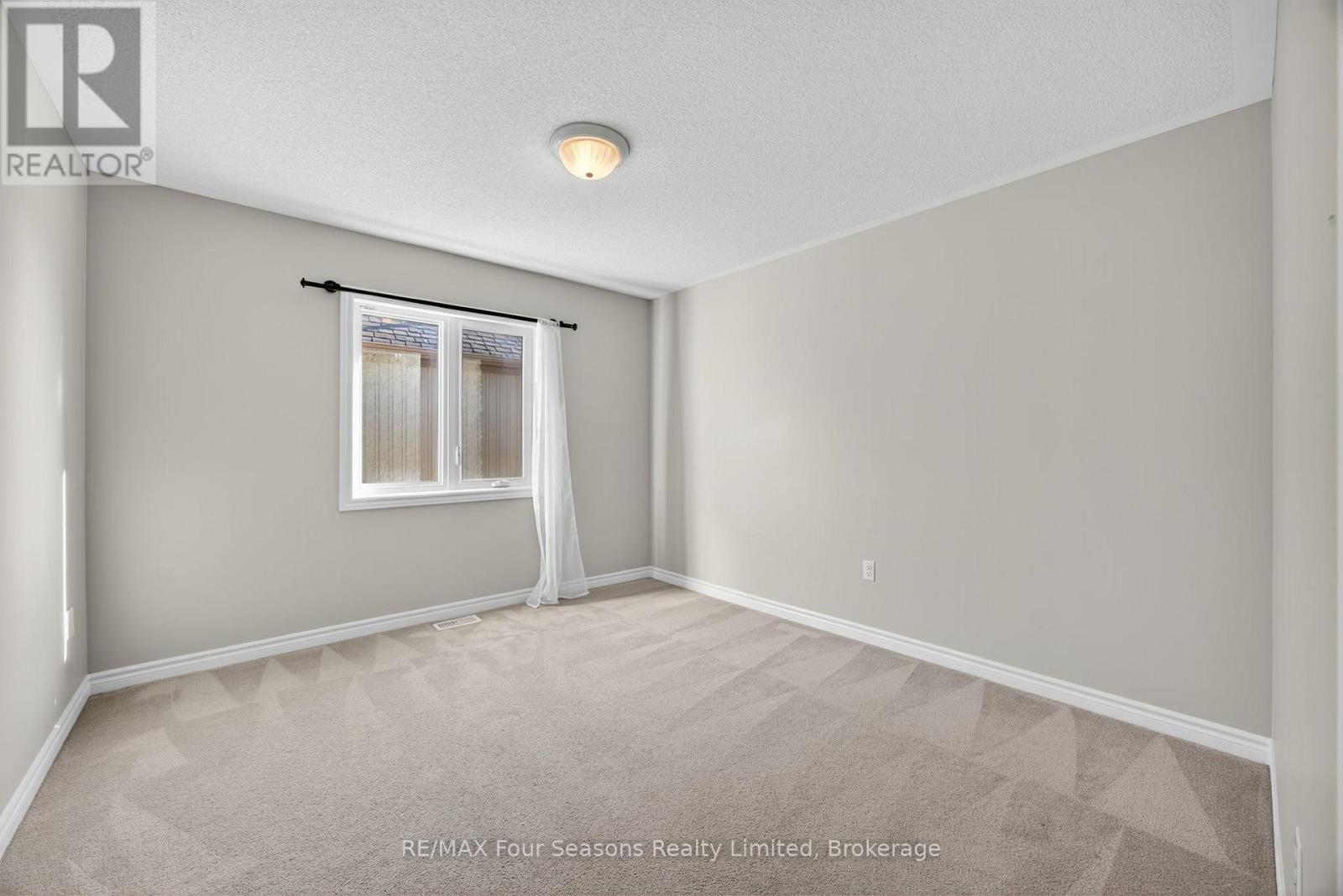 Bedroom 2 - 62 Kirby Avenue, Collingwood, ON - Indoor Photo Showing Other Room