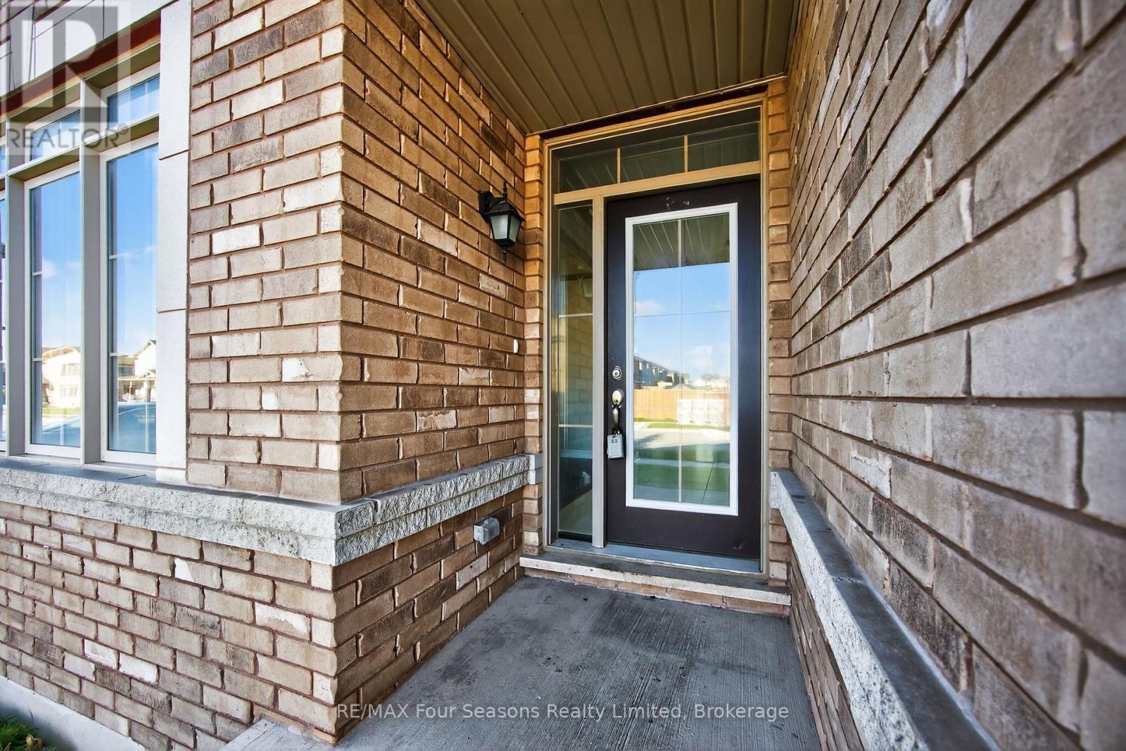 62 Kirby Avenue, Collingwood, ON - Outdoor