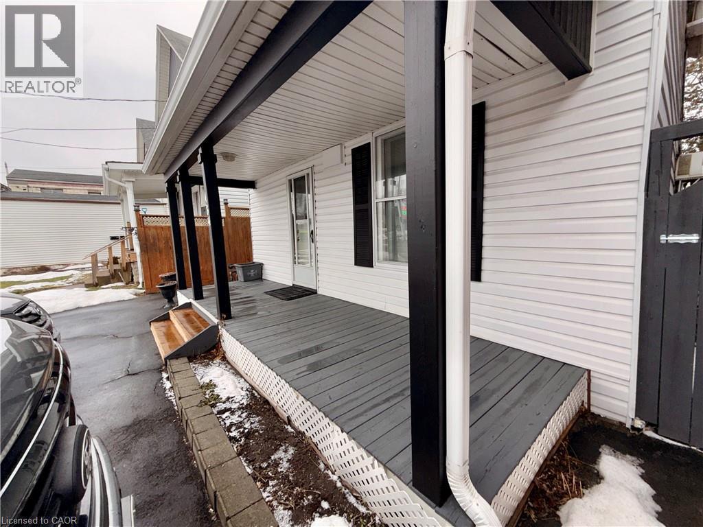 484 East Main Street, Welland, ON - Outdoor With Exterior