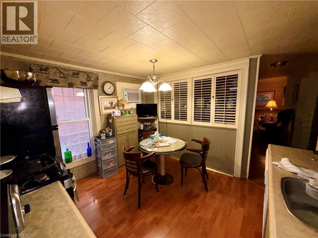 484 East Main Street, Welland, ON - Indoor