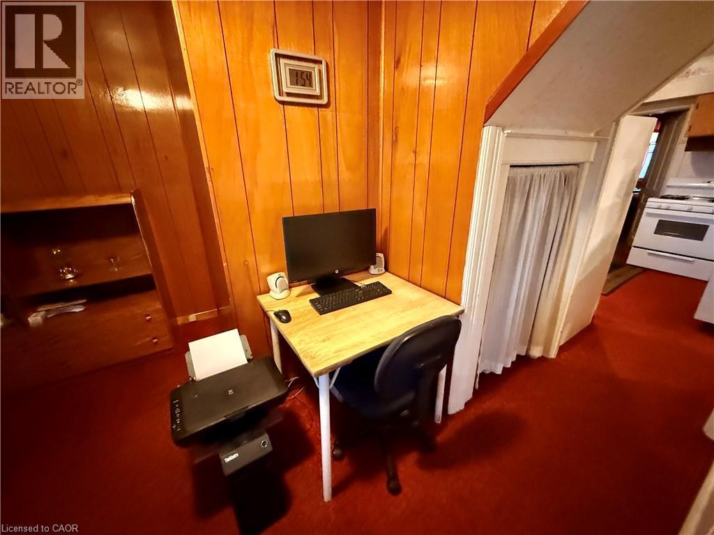 484 East Main Street, Welland, ON - Indoor Photo Showing Other Room