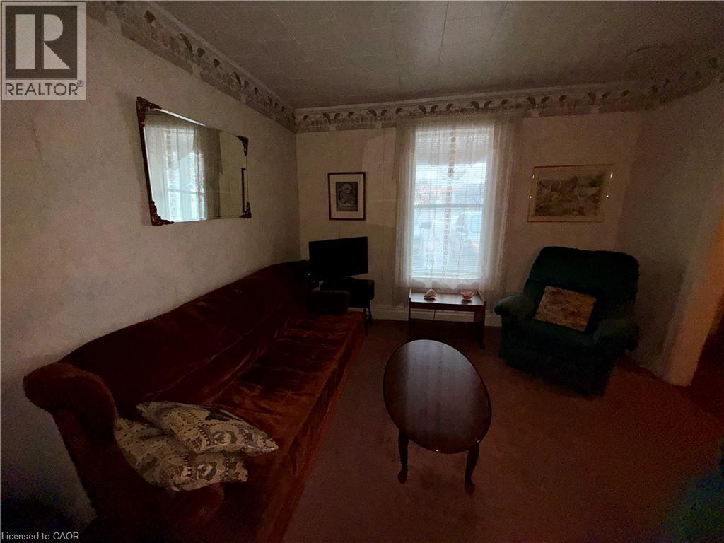 484 East Main Street, Welland, ON - Indoor