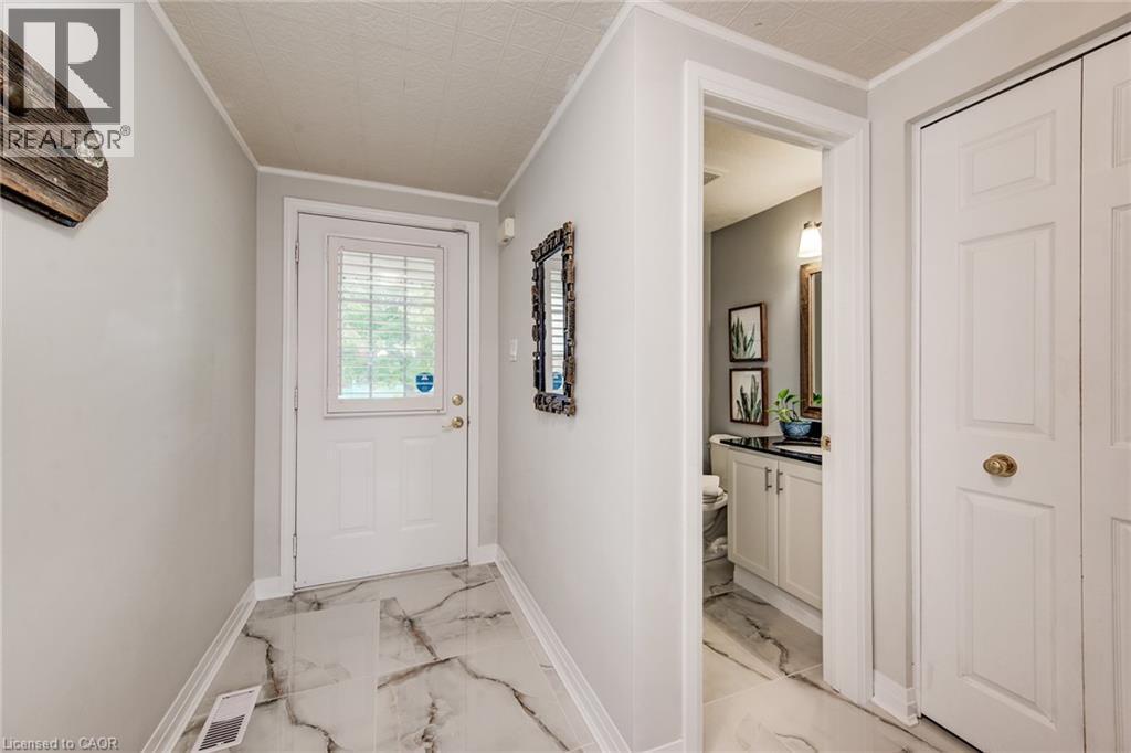 902 Atlantic Boulevard, Waterloo, ON - Indoor Photo Showing Other Room